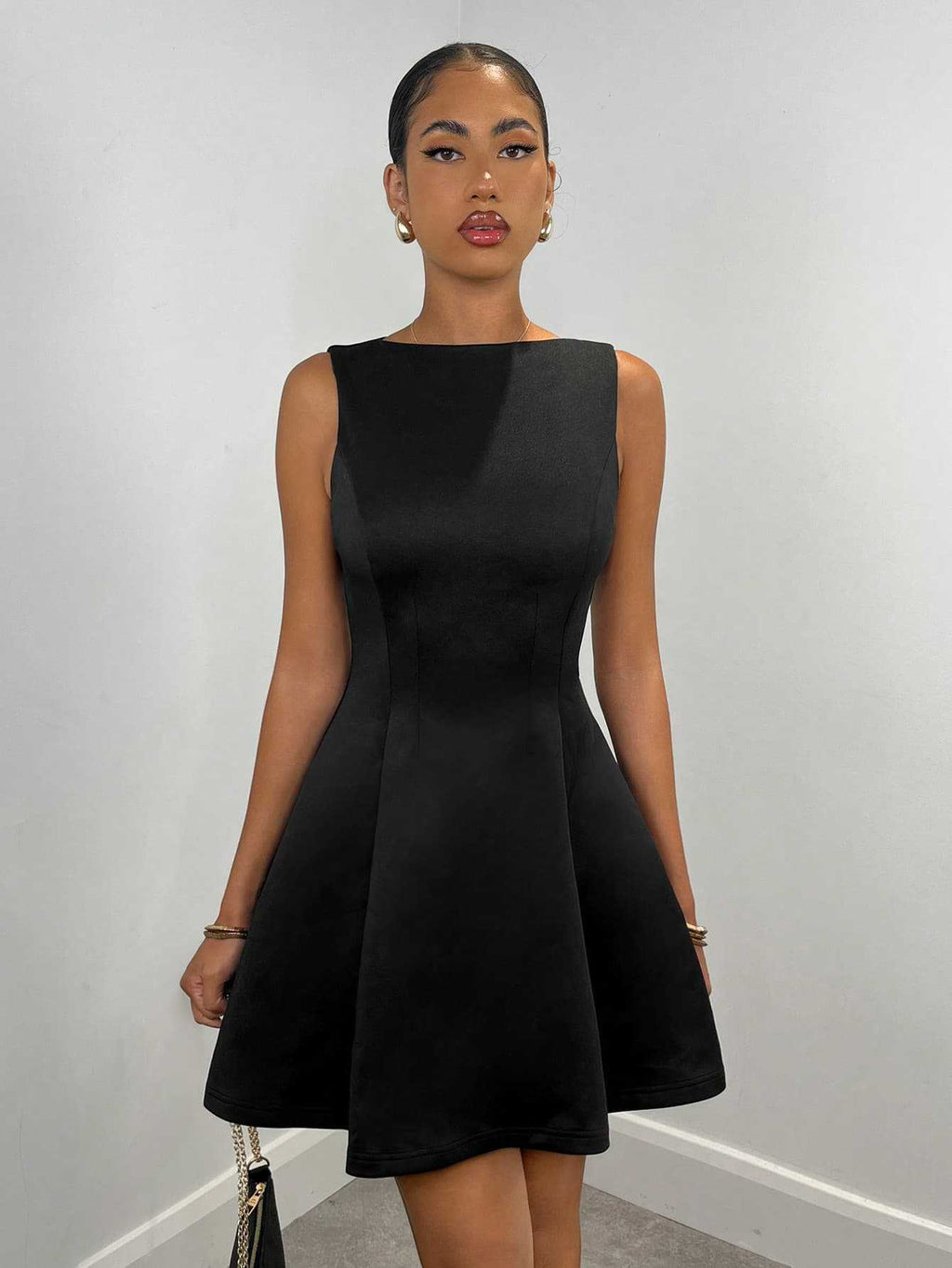 Slim-Fit Tea Party Dress