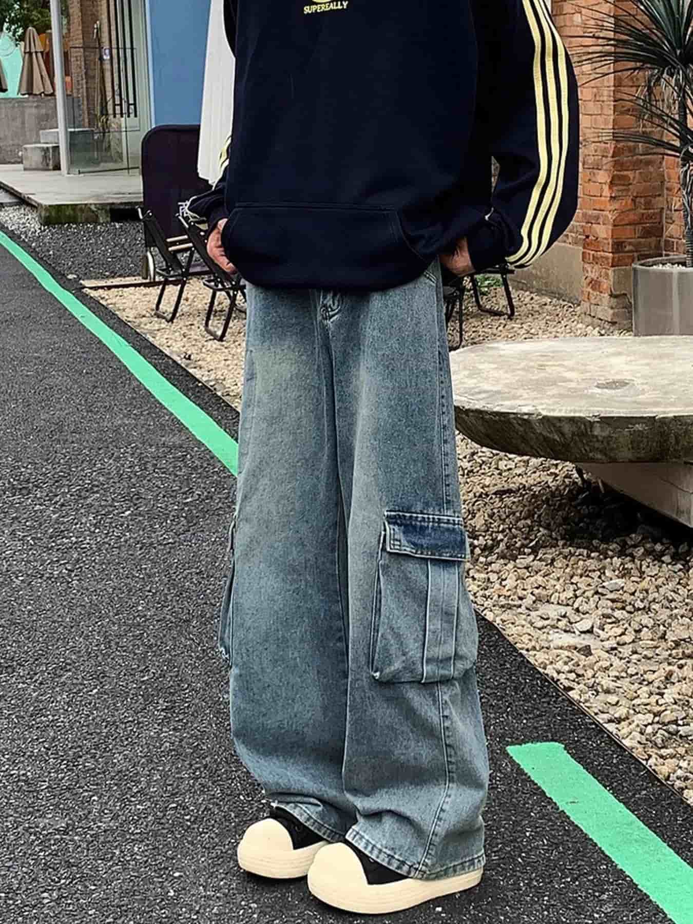 Men's Full Size Vintage Wash Wide Leg Cargo Jeans Plus Size