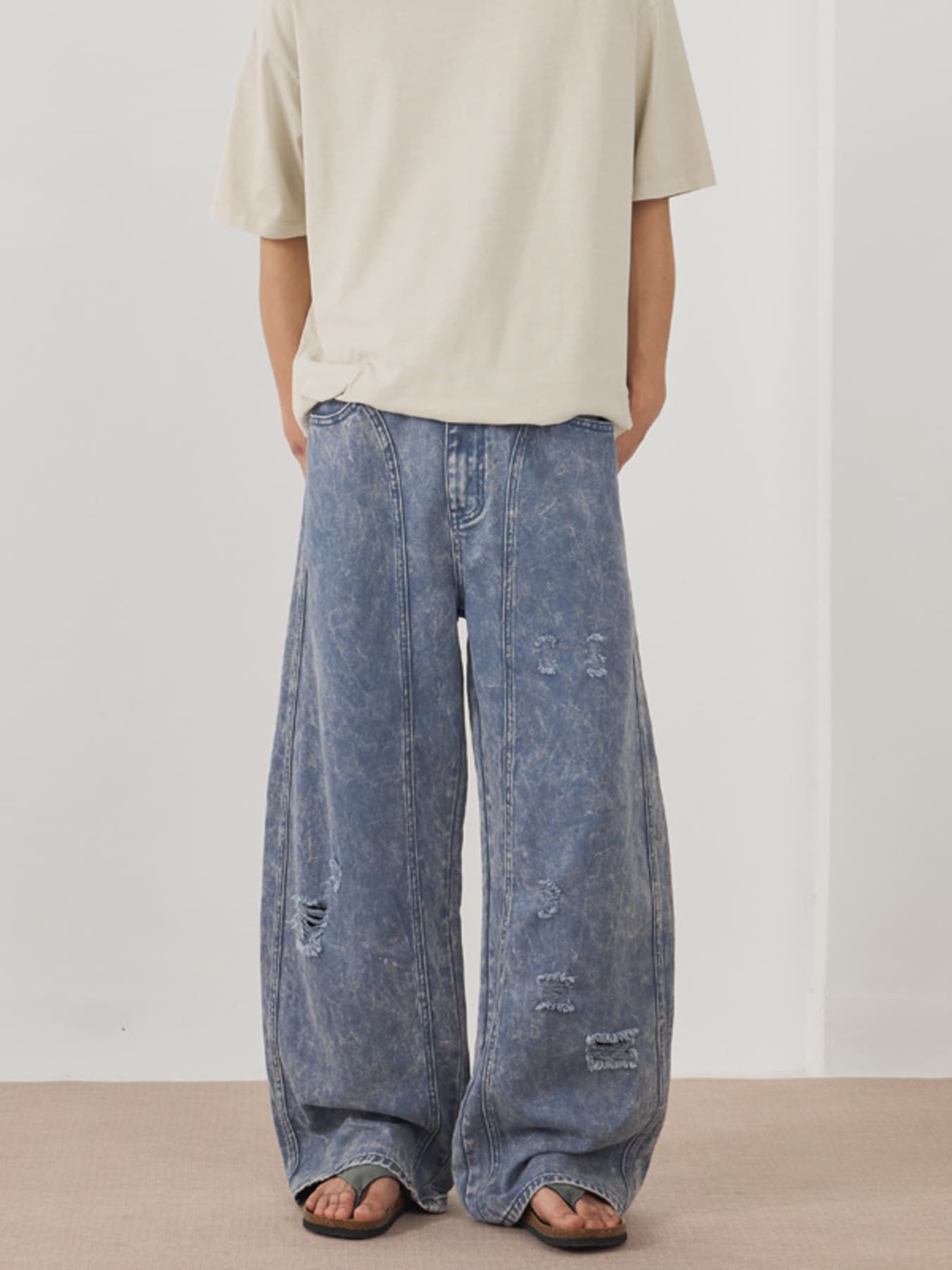 Men's Distressed Wide Leg Jeans