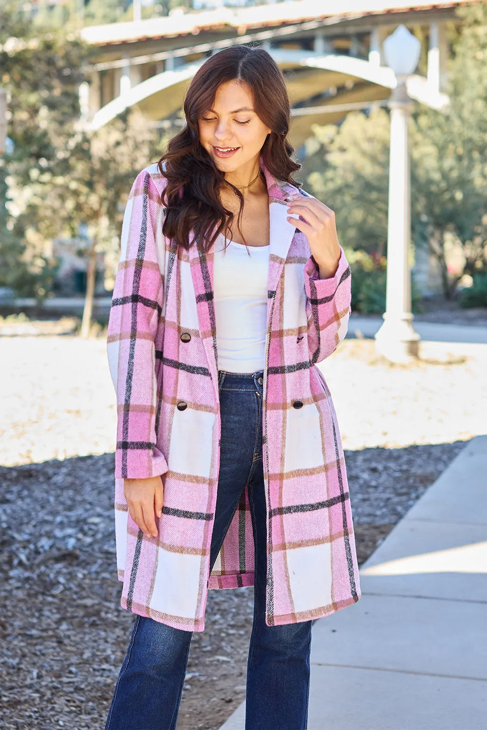 Pink plaid button-front jacket with pockets, mid-length casual coat